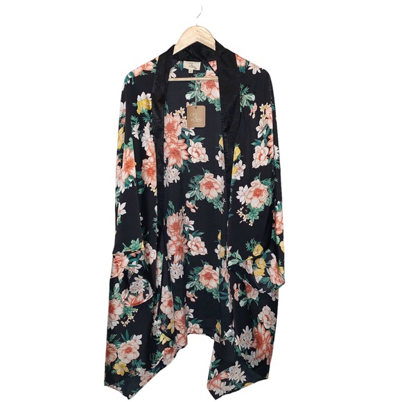 NWT Love Plus Size Kimono Floral Black Open Never Worn 1X - Picture 5 of 7